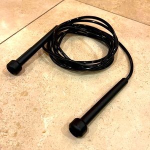 Black,small handle, jump rope!